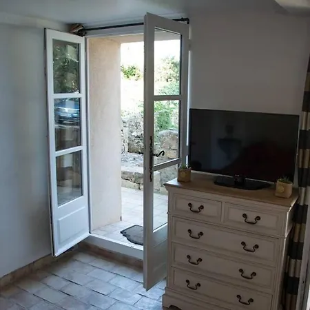 Διαμέρισμα Independant Dans Mas Provencal *