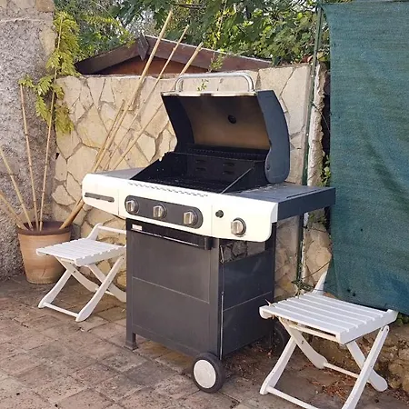 Independant Dans Mas Provencal Διαμέρισμα Le Rouret